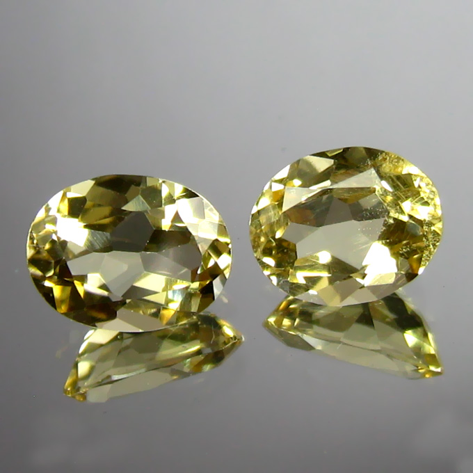 1.98 ct SHIMMERING ULTRA GREAT YELLOW COLOR BERYL 100%NATURAL GEMSTONES - Picture 1 of 1