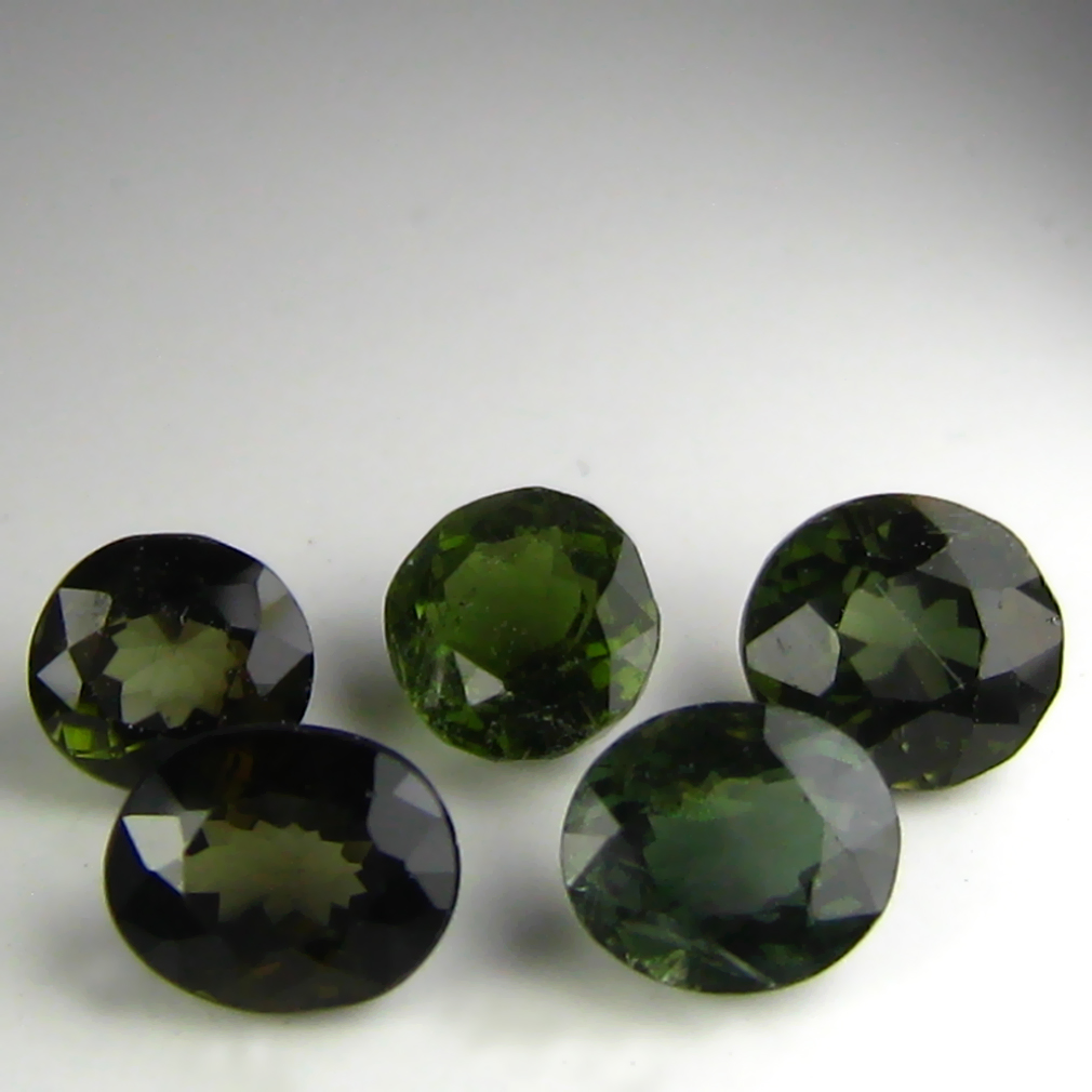 2.93 ct RESPLENDENT TOP LUSTER GREEN NATURAL TOURMALINE LOOSE GEMSTONES - Picture 1 of 1